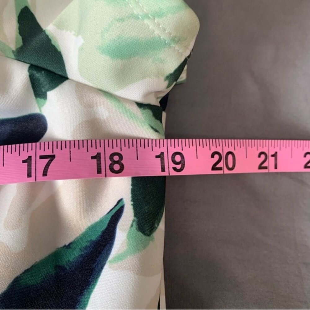 NWOT Le Chateau Floral Off Shoulder Dress with Pockets - Picture 9 of 11
